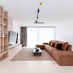 Penthouse Deosebit Frontal La Mare, Pe Faleza Din - Situat La Etajul 4 In Locatia Amaris شقة إيفوري نورد