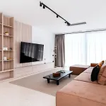 Penthouse Deosebit Frontal La Mare, Pe Faleza Din - Situat La Etajul 4 In Locatia Amaris إيفوري نورد