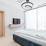 Penthouse Deosebit Frontal La Mare, Pe Faleza Din - Situat La Etajul 4 In Locatia Amaris شقة 4*