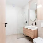 Penthouse Deosebit Frontal La Mare, Pe Faleza Din - Situat La Etajul 4 In Locatia Amaris 4*