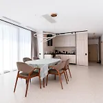 Penthouse Deosebit Frontal La Mare, Pe Faleza Din - Situat La Etajul 4 In Locatia Amaris شقة إيفوري نورد
